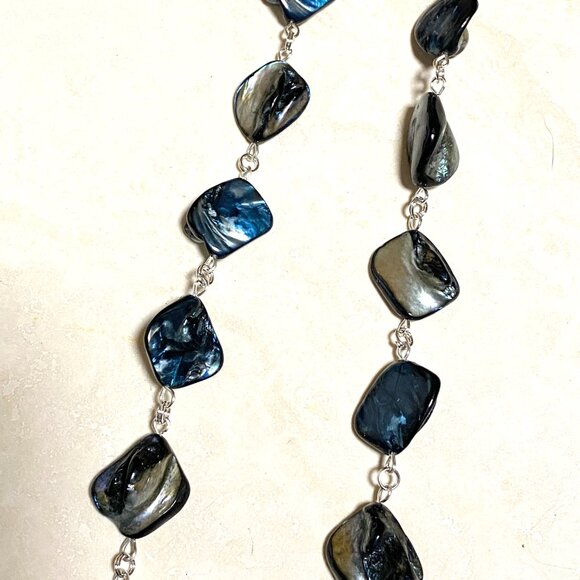 Blue Irregular Mother of Pearl Shell Necklace + Cat on the Moon Pendant - Picture 5 of 13